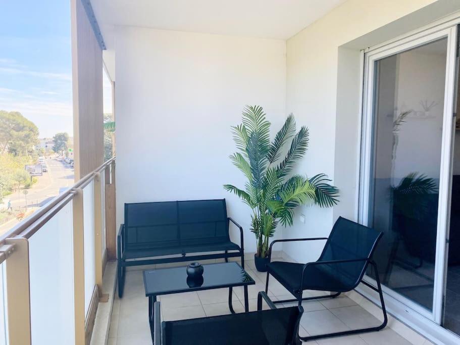 Marcenac - T2 En Residence, Clim, Parking, Terrasse Sete Bagian luar foto